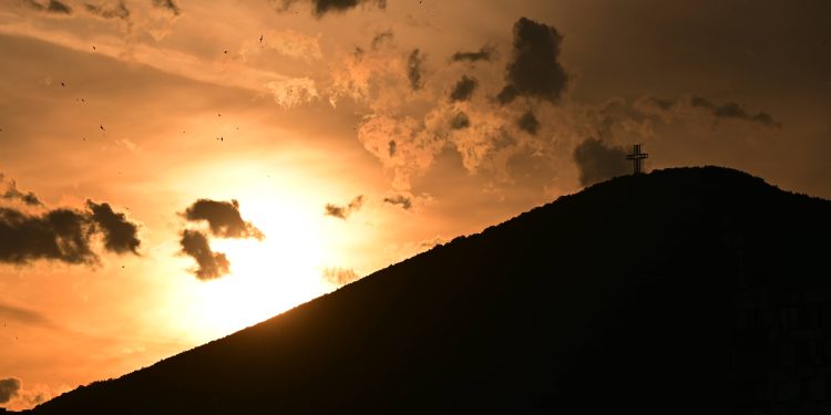 Tворчество: Есета от национален конкурс „Физиката в моя свят“