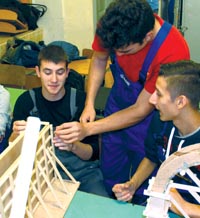 Аз мога да строя