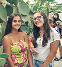 В сянката на двуметровите кактуси