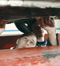 „Макгахан“ с две уникални специалности