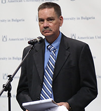 50% от нашите възпитаници се реализират в България