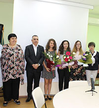 Първи сред първите