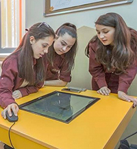 Там, където учат и преподават заедно