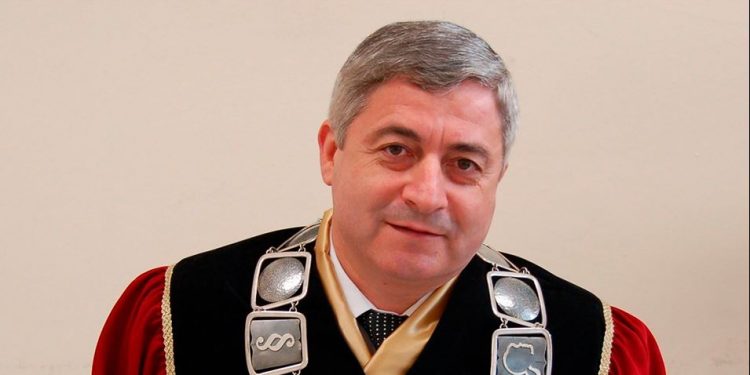 Чл.-кор. проф. Христо Белоев – ректор на Русенския университет „Ангел Кънчев“, пред в. „Аз-буки“: Не правим никакви компромиси с качеството  на образованието и науката