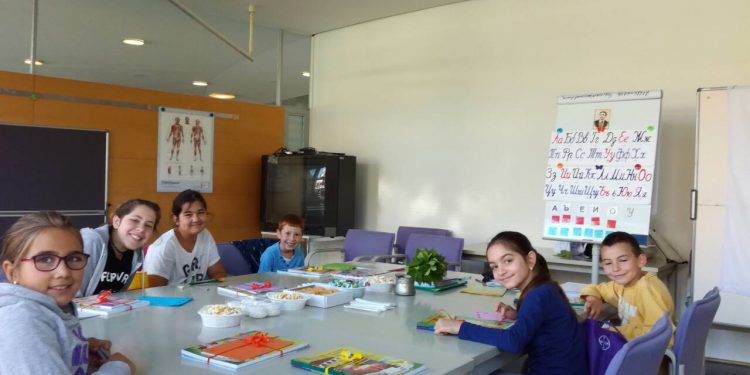 За шести път се търсят царете на буквите