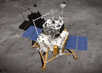 Откриха вода на Луната