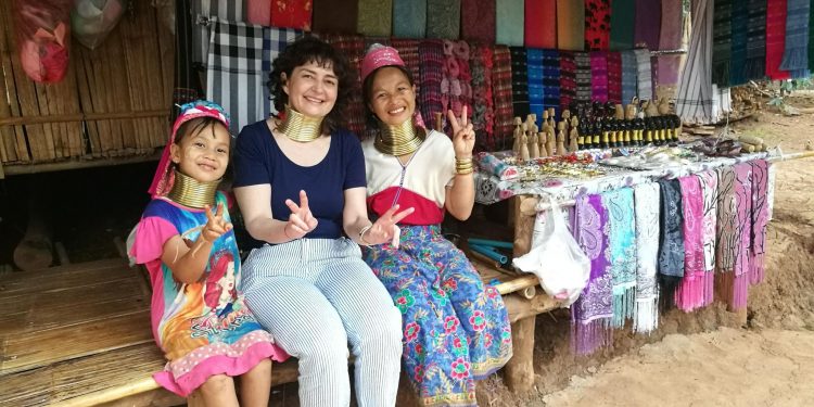 Магдалена Гигова, радиоводещ: Радиото е тръпка, която не умира