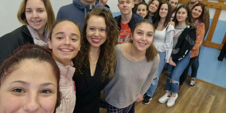 Да се влюбиш в сцената  за едно междучасие