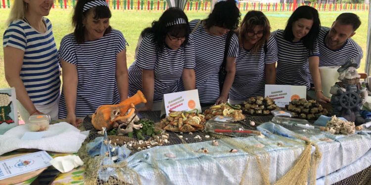 „Морска“ баница въртят преподаватели от Бургас