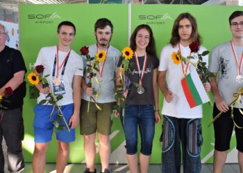 Пет медала  по астрофизика