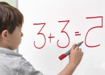 Децата с дислексия ще учат с четящи уроците софтуери