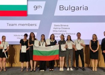 Отборно сребро за млади физици