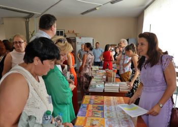 Наесен първият звънец ще удари в 396 неделни школа