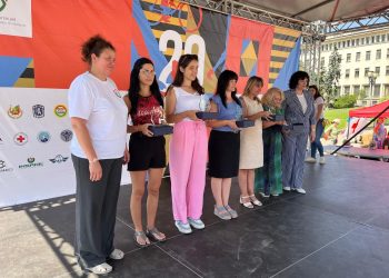 12 училища и детски градини с награди за инициативи за безопасност на движението