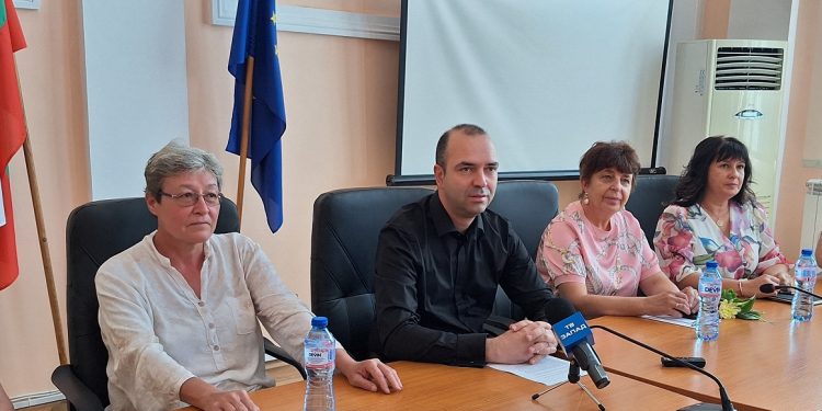 Нов учебен предмет в Кюстендил – „Аз обичам моя роден град“