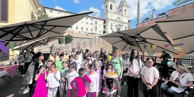 Българските ученици в Рим съживяват паметта за първото ни светско училище