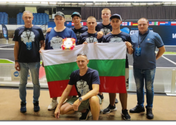 Злато за отбора на ПГТЕ „Хенри Форд“ от Световното за водородни автомобили