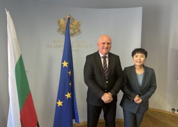 Проф. Галин Цоков и Н. Пр. Дай Цинли