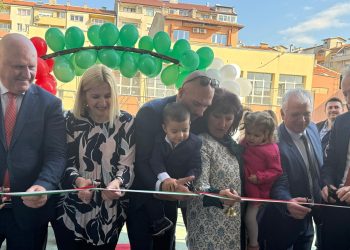 Министър Галин Цоков откри нова сграда към 7. СУ „Кузман Шапкарев“ в Благоевград