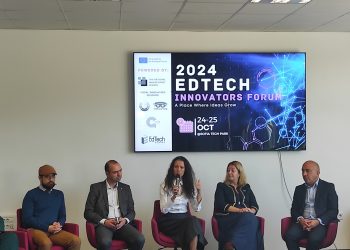 Ученици създават софтуер за оценяване на общинска администрация