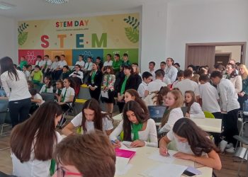 Нов STEM център в Математическата в Шумен