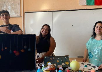 С парите от награда Пенка Василева от СУ „Хаджи Мина Пашов“ в Сливен купува уреди за кабинета по физика