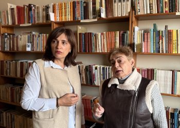 Отварят библиотеката в школото  в Прага за всички българи