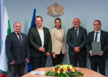 В присъствието на министъра на образованието и науката проф. Галин Цоков беше подписан договор за изграждане на Национален STEM център в София Тех Парк.