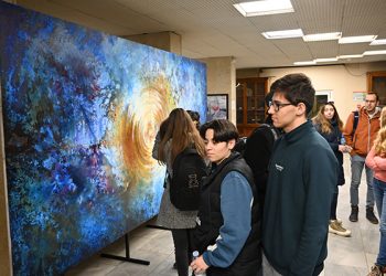 Изложба „70 години ЦЕРН и 25 години България в ЦЕРН“ във Физическия факултет на Софийския