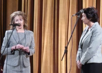 Заместник-министърът на образованието и науката д-р Емилия Лазарова