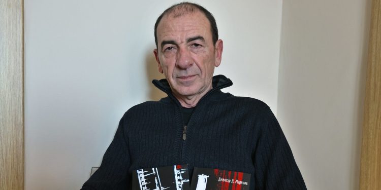 Димитър Маринов, актьор и преподавател:  Най-голямата награда е, когато направиш нещо за някой друг