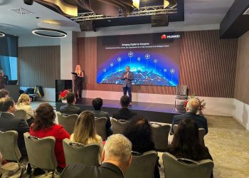 Стипендии за 50 студенти с интерес към високите технологии