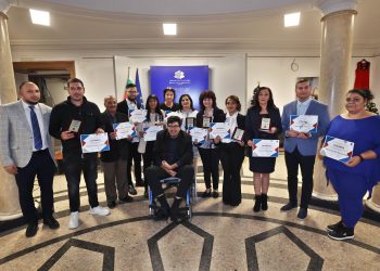 За четвърта поредна година Центърът за междуетнически диалог и толерантност „Амалипе“ раздаде наградите в конкурса „Медиатор на годината“. Церемонията за връчване на отличията на призьорите за 2024 г. се проведе в Министерството на образованието и науката