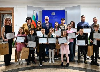 „Аз-буки“ раздаде награди (галерия)