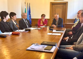 МОН обмисля въвеждането на нов вид стипендия в университетите