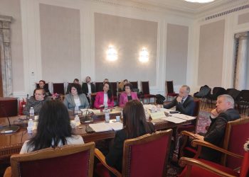 Промени в Закона за предучилищното и училищното образование ще бъдат представени за обществено обсъждане до края на април 2025 г.