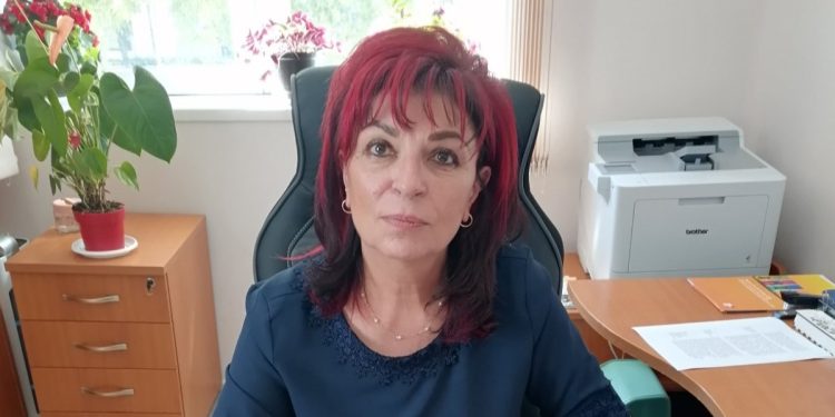 Юлиана Ефремова, началник на РУО – Перник: Отговорни сме да научим децата да мислят критично