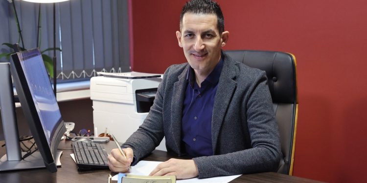 Веселин Стефанов, директор на столичното 51. СУ „Елисавета Багряна“: Искаме да развием дуална форма на обучение в професионалните ни паралелки