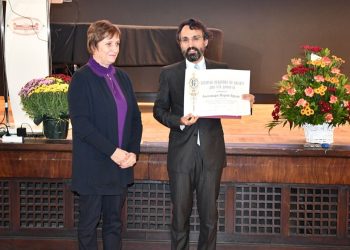 Изтъкнатият италиански българист проф. Бруни с диплома за чуждестранен член на БАН