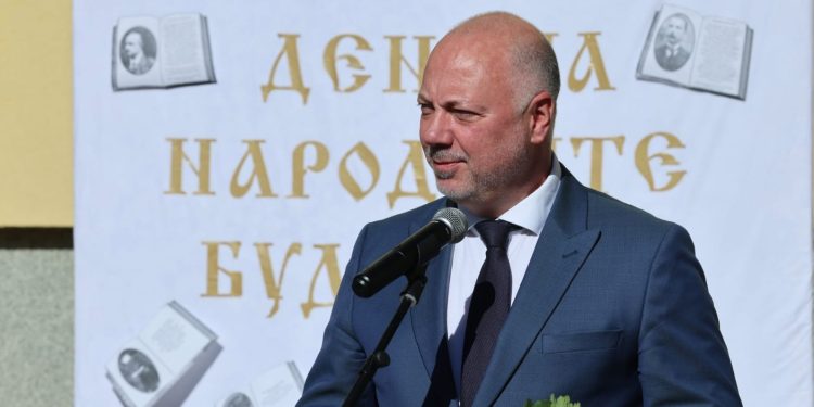 Министър-председателят Росен Желязков участва в тържественото честване на Деня на народните будители в СУ „Братя Каназиреви“ в Разлог