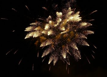 Как да празнуваме Нова година цяла година