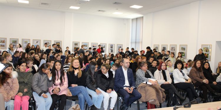 Денят за безопасен интернет обедини учениците в Кюстендил