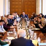 Българските ученици са претрупани, а програмите са претоварени, заяви служебният министър на образованието и науката проф. Сергей Игнатов пред ресорната парламентарна комисия